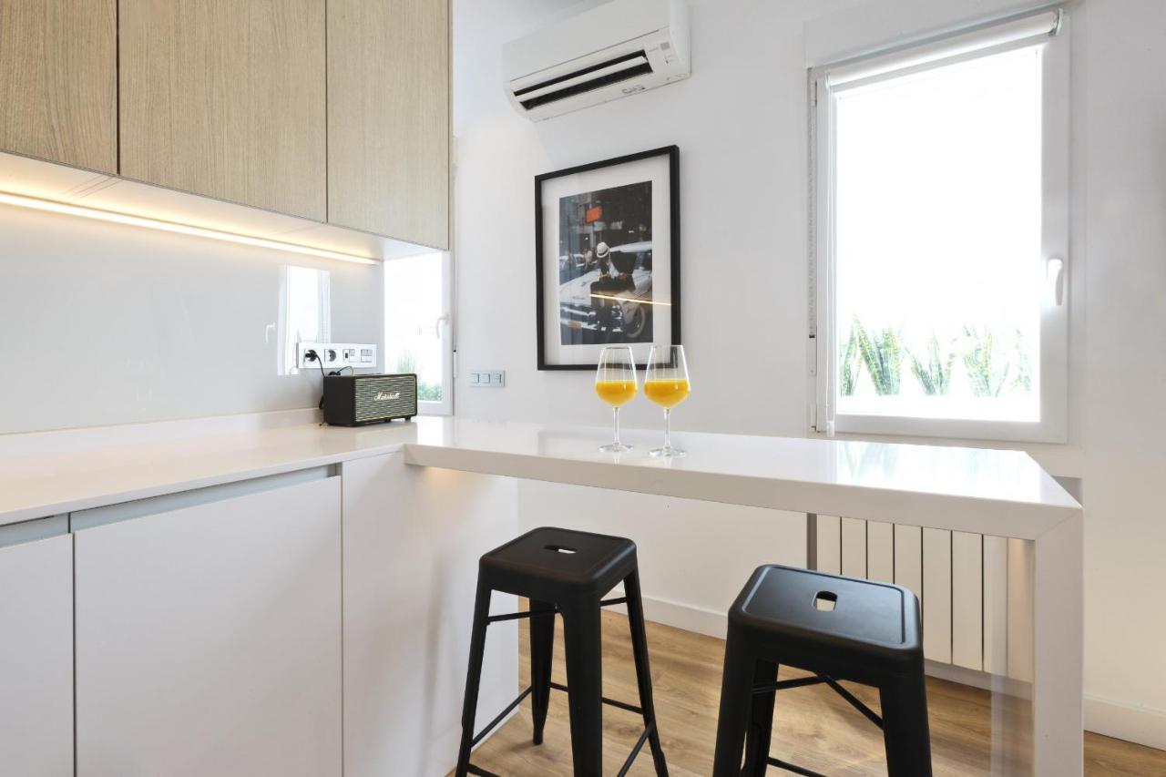 Latina Plaza Apartment Madrid Exterior photo