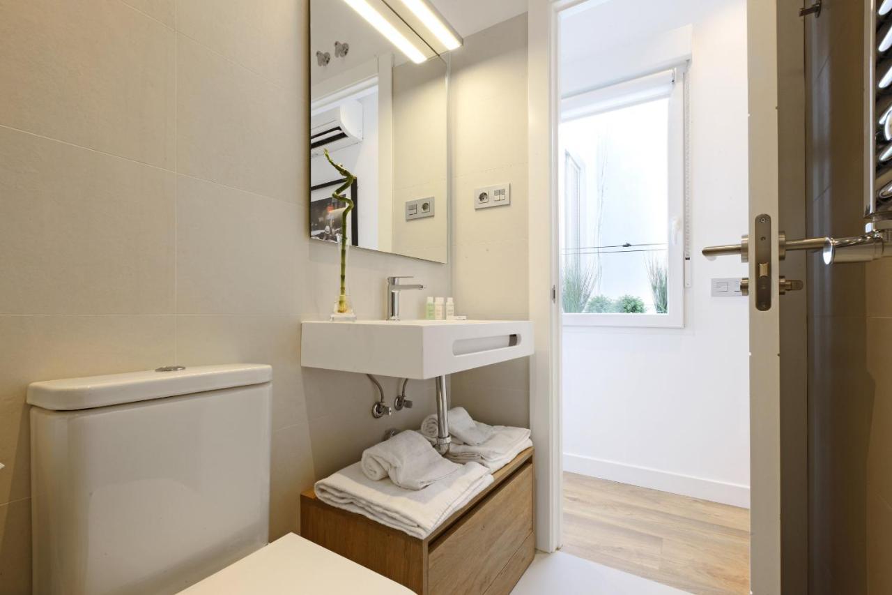 Latina Plaza Apartment Madrid Exterior photo