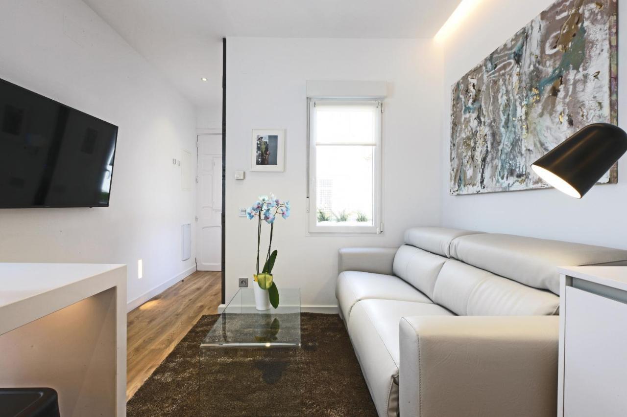 Latina Plaza Apartment Madrid Exterior photo